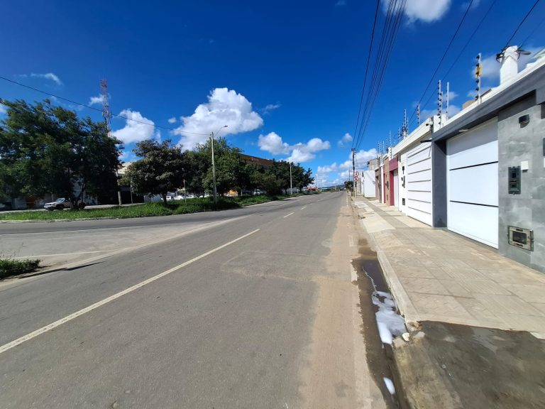 Casa no Bairro Felícia Casa no Bairro Felícia