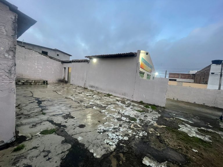 Terreno com Ponto Comercial à Venda na Vila Serrana IV Terreno com Ponto Comercial à Venda na Vila Serrana IV