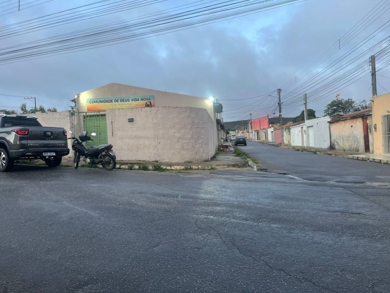 Terreno com Ponto Comercial à Venda na Vila Serrana IV Terreno com Ponto Comercial à Venda na Vila Serrana IV