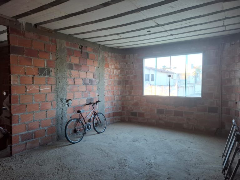 Casa a venda no bairro Candeias