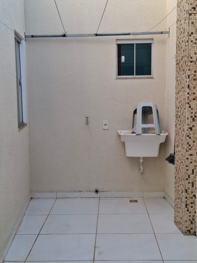 Casa a venda no bairro Candeias