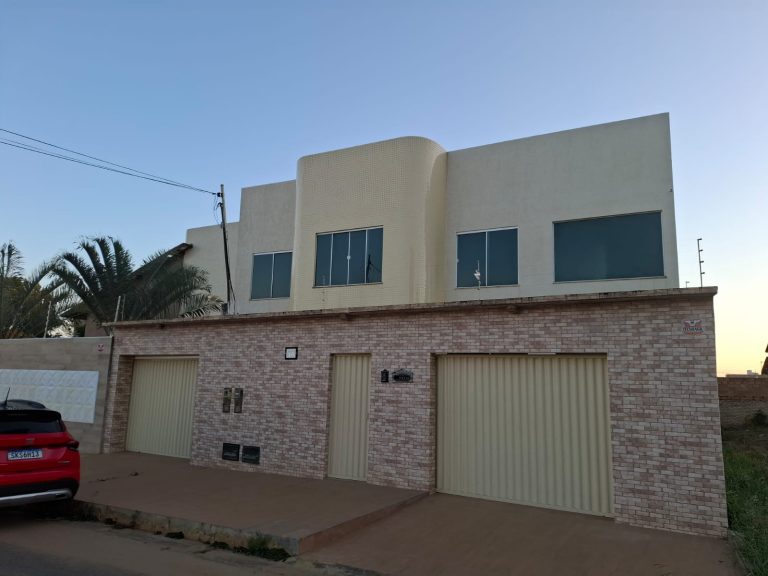 Casa a venda no bairro Candeias