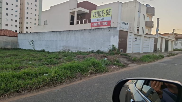 Casa a venda no bairro Candeias