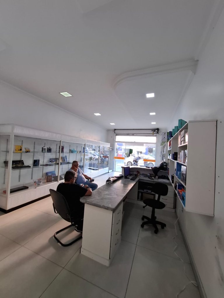 Ponto Comercial no Bairro Brasil