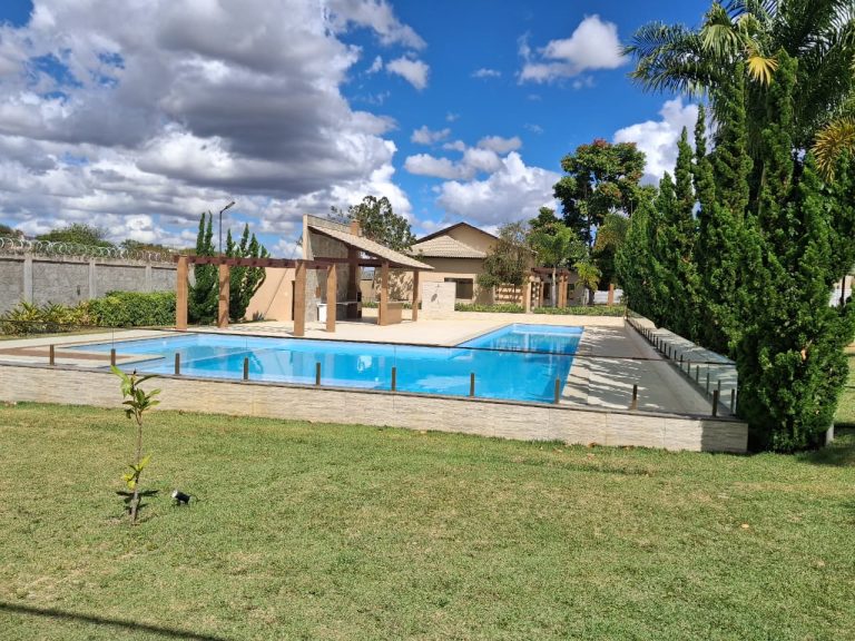 Casa de alto padrão a venda no Condomínio Residencial Caminho das Árvores
