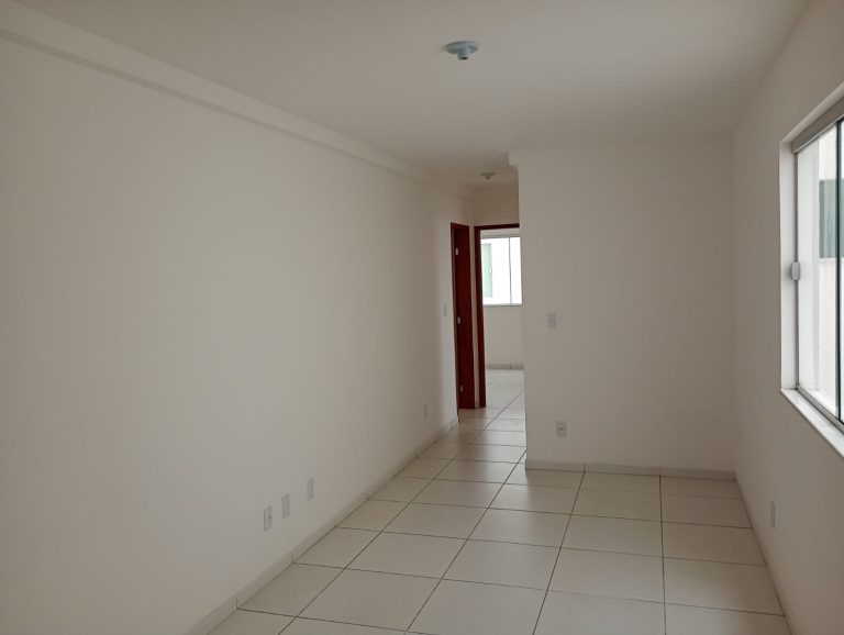 Apartamento no Condomínio Jatobá no Bairro Zabelê