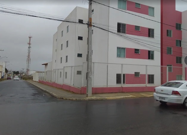 Apartamento no Condomínio Jatobá no Bairro Zabelê