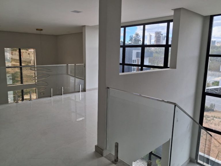 Casa de alto padrão a venda no Condomínio Residencial Caminho das Árvores