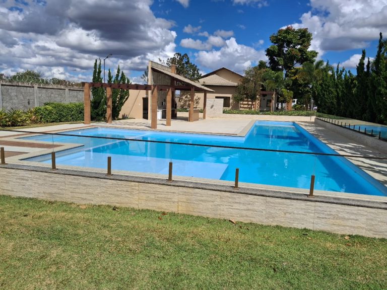 Casa de alto padrão a venda no Condomínio Residencial Caminho das Árvores