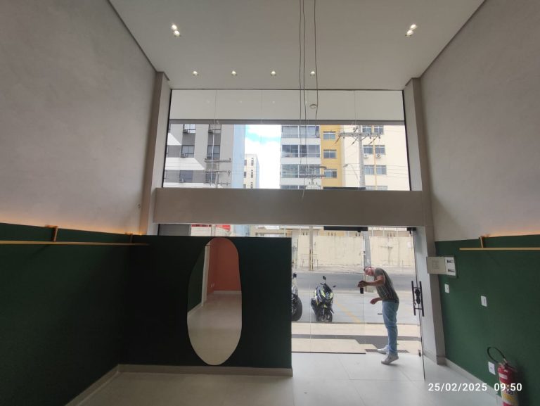 LOJA COMERCIAL DISPONÍVEL – ED. VITÓRIA TOWER – RECREIO