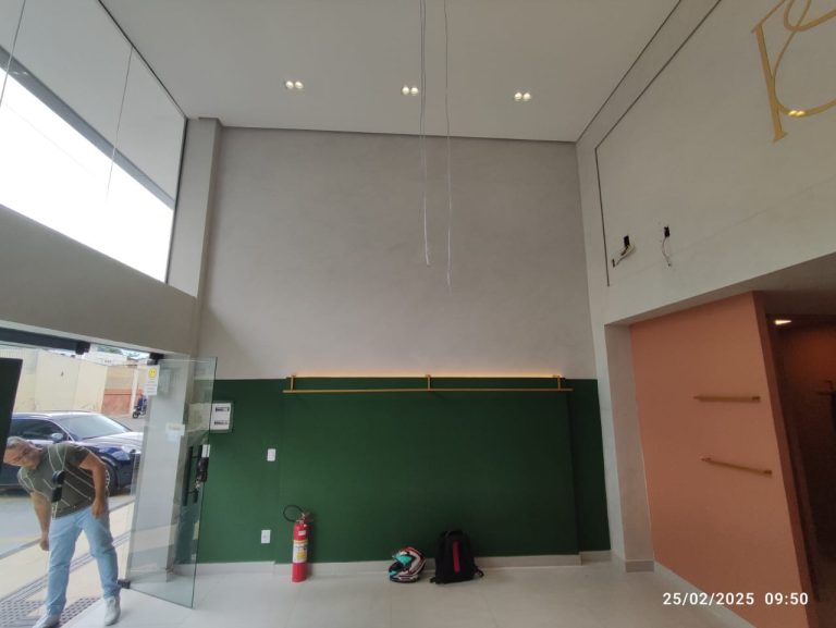 LOJA COMERCIAL DISPONÍVEL – ED. VITÓRIA TOWER – RECREIO
