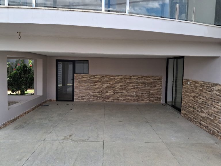 Casa de alto padrão a venda no Condomínio Residencial Caminho das Árvores
