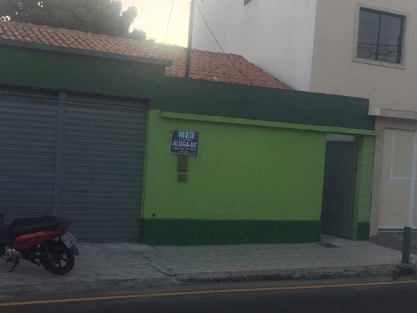 Terreno a venda com casa e ponto comercial no Bairro Recreio
