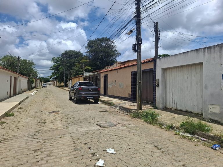 Casa à venda – Urbis IV (Zabelê)