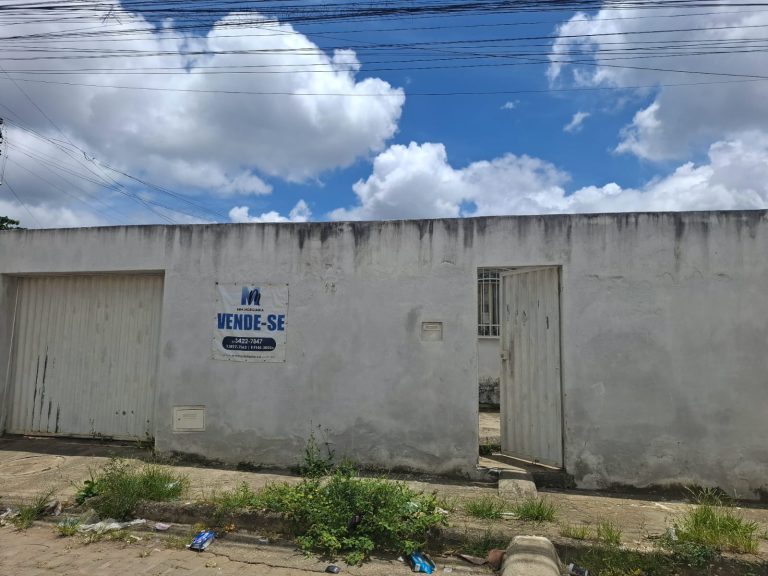Casa à venda – Urbis IV (Zabelê)