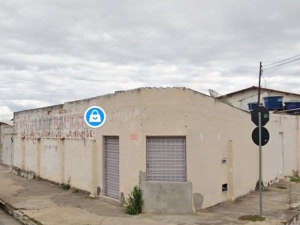 Ponto Comercial de esquina no Bairro Recreio