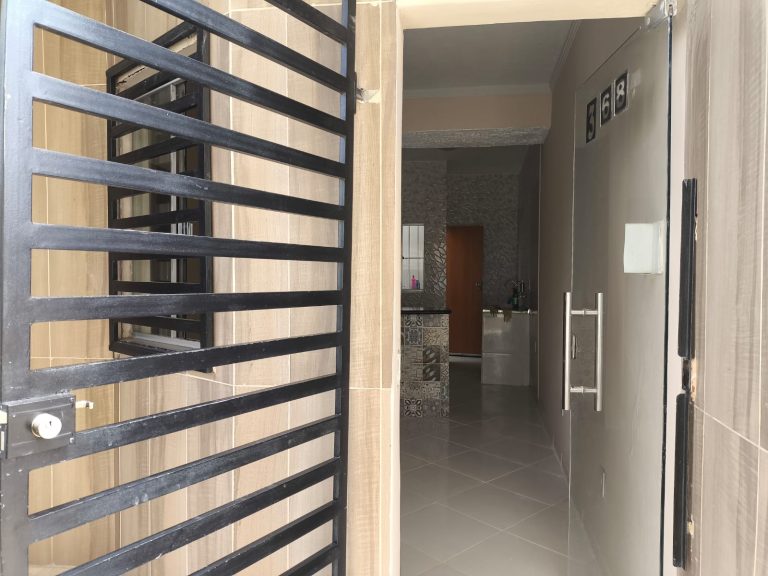 CASA PARA LOCAÇÃO BAIRRO CANDEIAS