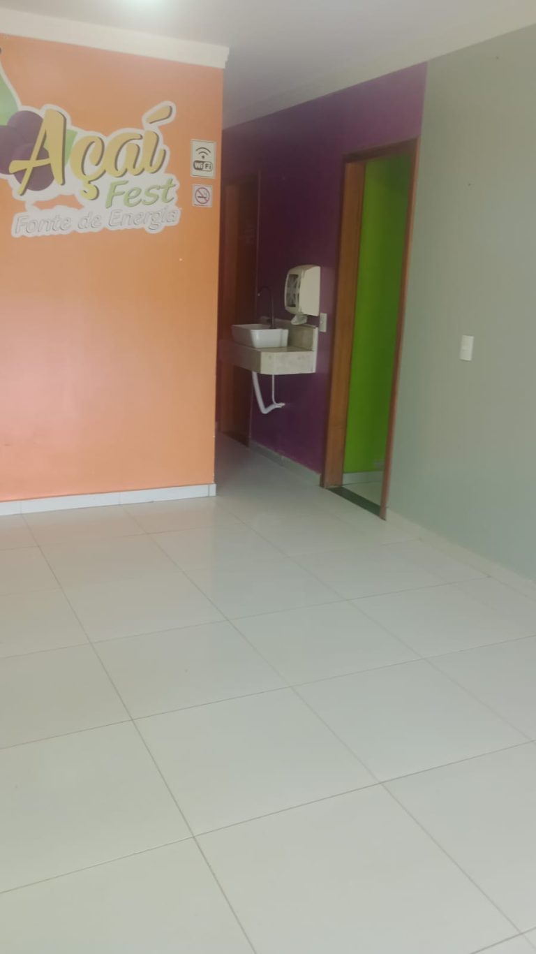 Ponto Comercial para Locação na Praça da matriz em José Gonçalves