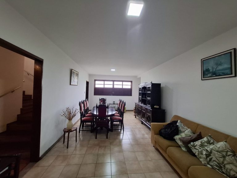 🏡 Casa de Alto Padrão para Locação no Bairro Recreio