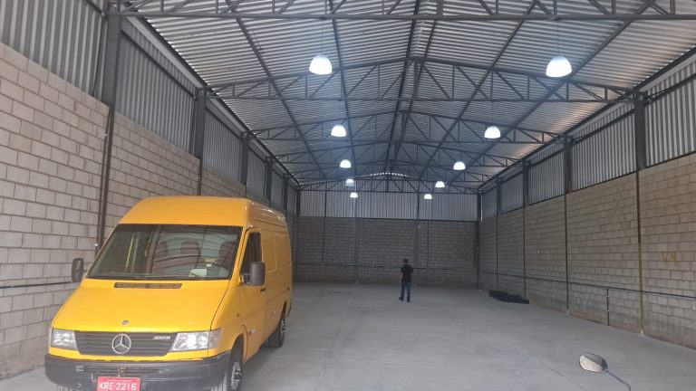 Galpão para Locação no Bairro Bateias