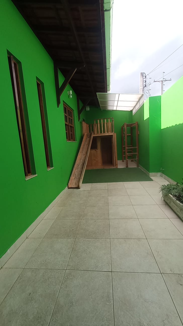 Casa disponível para locação ou venda no Parque Candeias