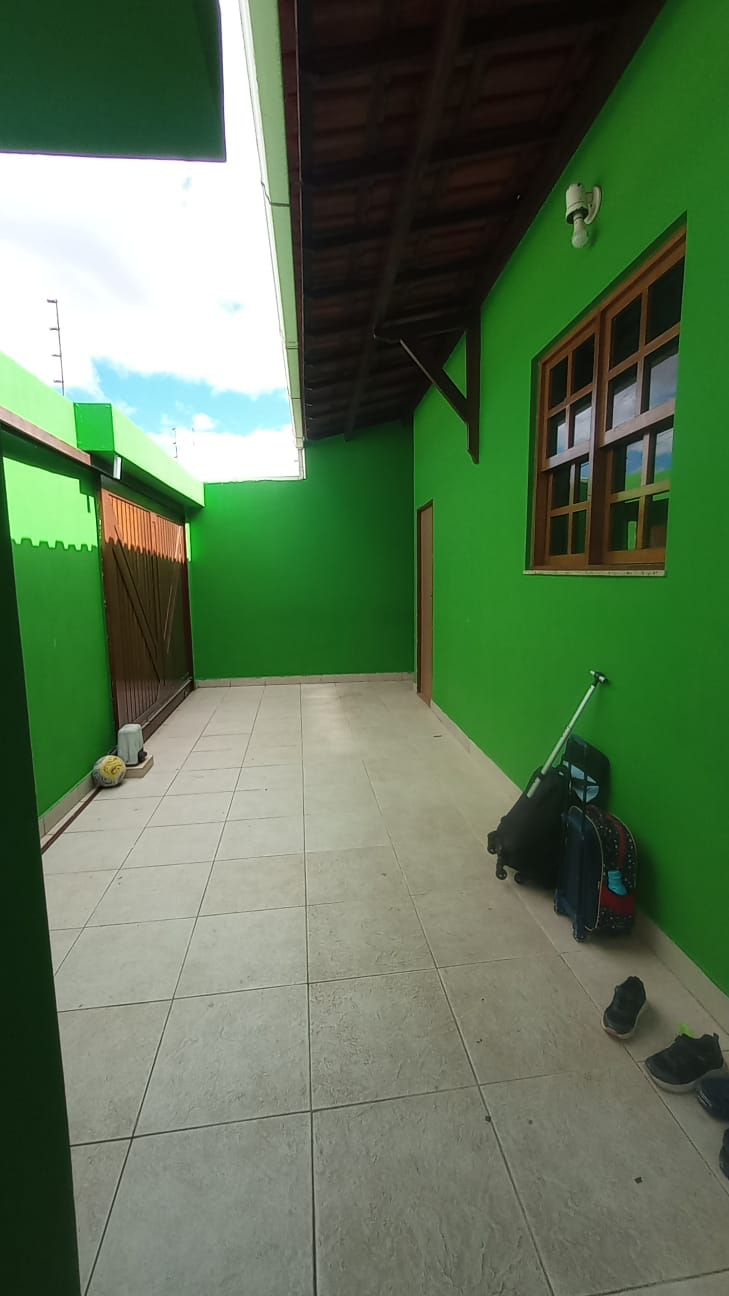 Casa disponível para locação ou venda no Parque Candeias