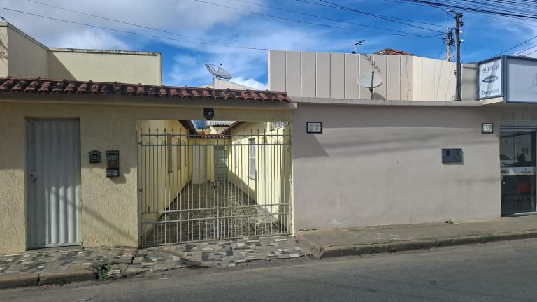 CASA PARA ALUGUEL – BAIRRO SÃO VICENTE