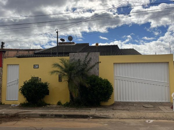 ALUGA-SE CASA – BAIRRO PATAGÔNIA, LOTEAMENTO CONVEIMA I