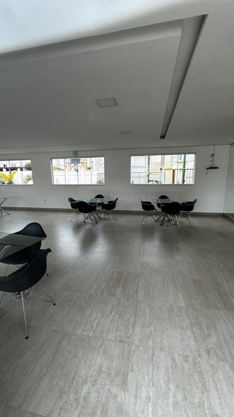 APARTAMENTO TÉRREO COM 2 QUINTAIS PARA ALUGUEL
