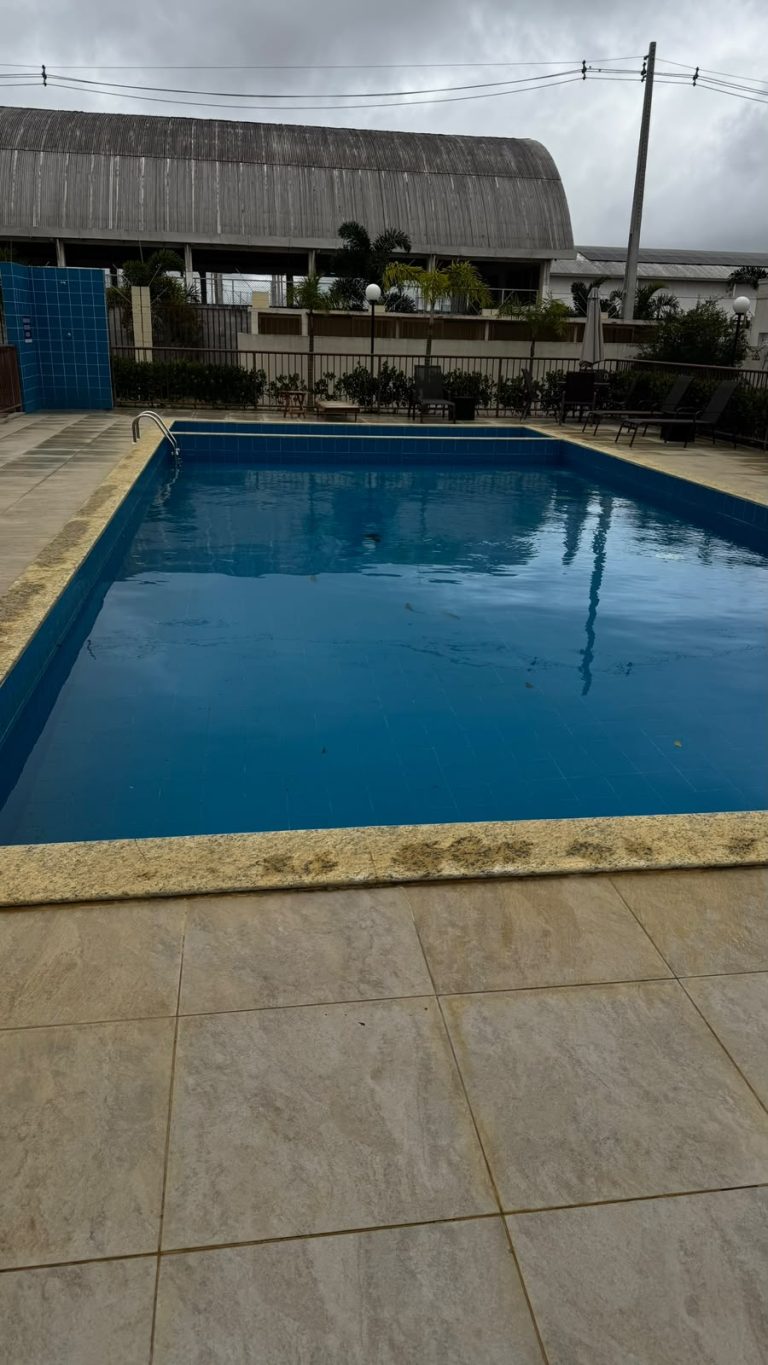 APARTAMENTO TÉRREO COM 2 QUINTAIS PARA ALUGUEL